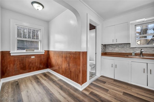 9430 Columbia Road, Olmsted Falls, OH 44138