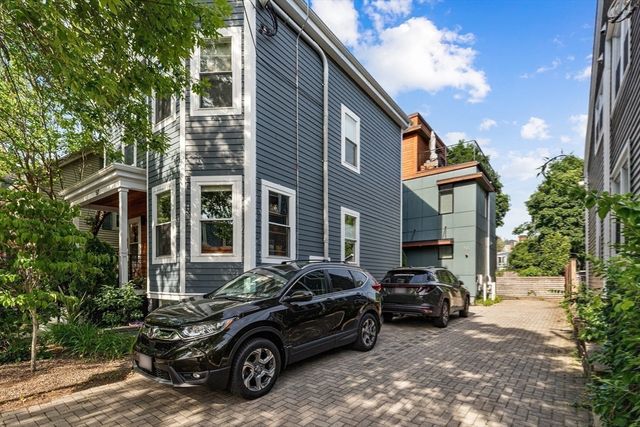 55 Reed Street 55, Cambridge, MA 02140