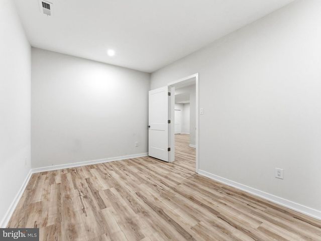 48 FARRIER AVE, Blackwood, NJ 08012