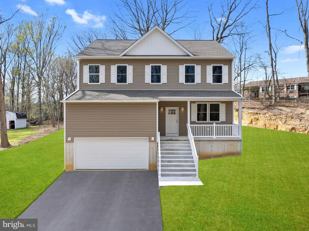 48 FARRIER AVE, Blackwood, NJ 08012