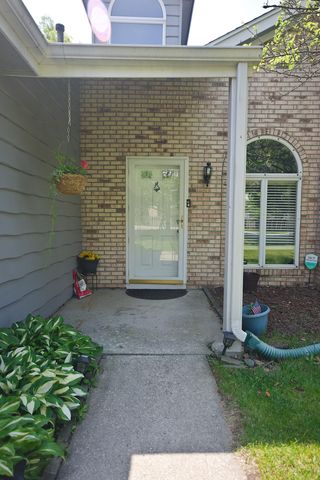 1831 Springvale Drive, Crown Point, IN 46307