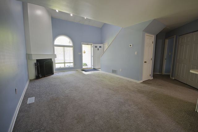 1831 Springvale Drive, Crown Point, IN 46307