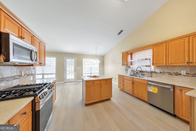 1202 Pecan Grove Place, Lawrenceville, GA 30046