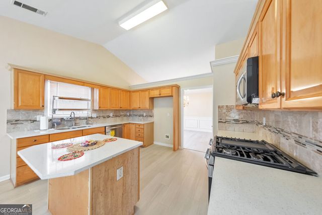 1202 Pecan Grove Place, Lawrenceville, GA 30046