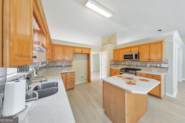 1202 Pecan Grove Place, Lawrenceville, GA 30046