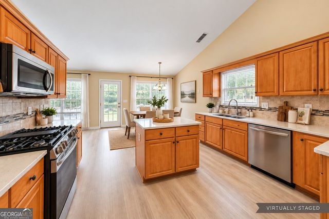 1202 Pecan Grove Place, Lawrenceville, GA 30046