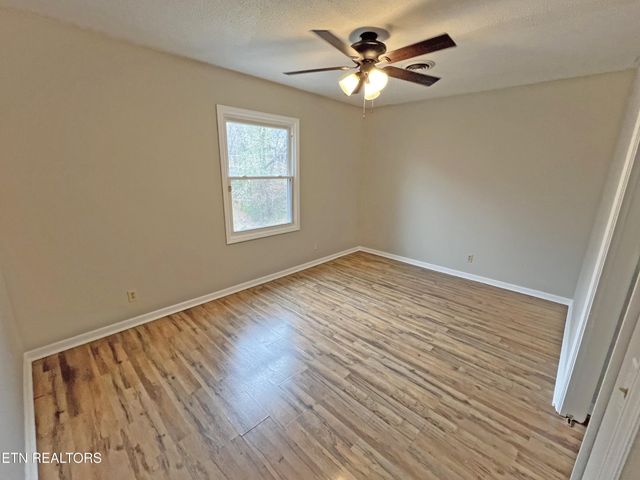 2041 NW Valley Hills Lane, Cleveland, TN 37311