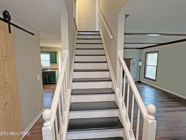 2041 NW Valley Hills Lane, Cleveland, TN 37311