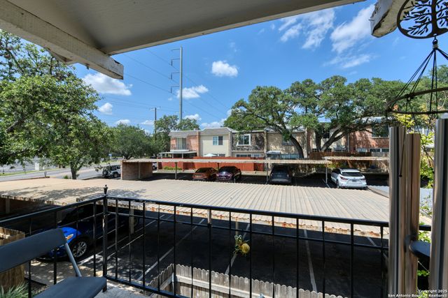 6718 Callaghan Rd Apt 307, San Antonio, TX 78229