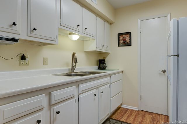 6718 Callaghan Rd Apt 307, San Antonio, TX 78229