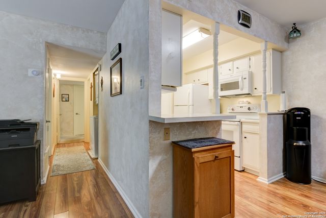 6718 Callaghan Rd Apt 307, San Antonio, TX 78229