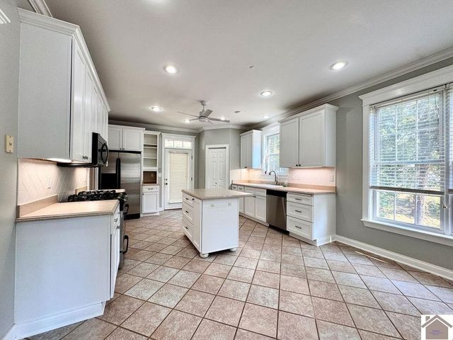 1060 Big Bear Highway, Benton, KY 42025