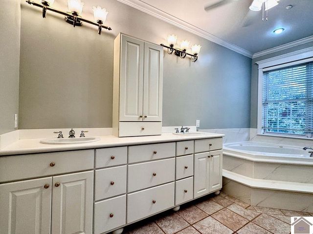 1060 Big Bear Highway, Benton, KY 42025