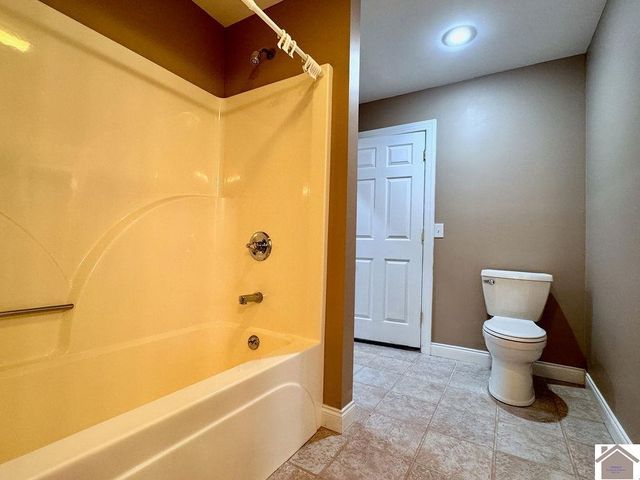 1060 Big Bear Highway, Benton, KY 42025