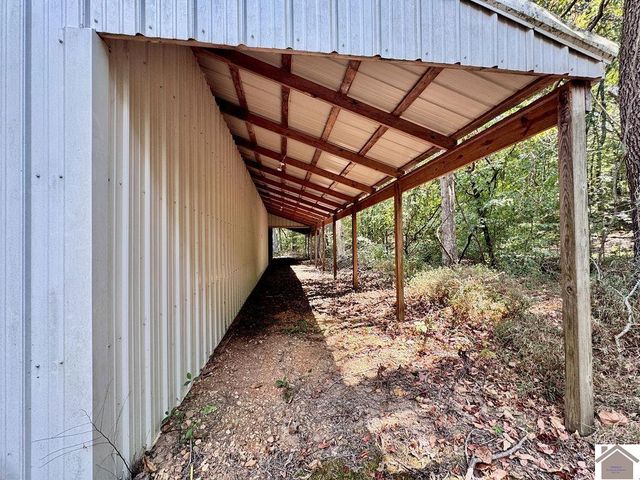 1060 Big Bear Highway, Benton, KY 42025