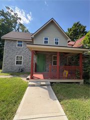 4030 Woodland Avenue, Kansas City, MO 64110