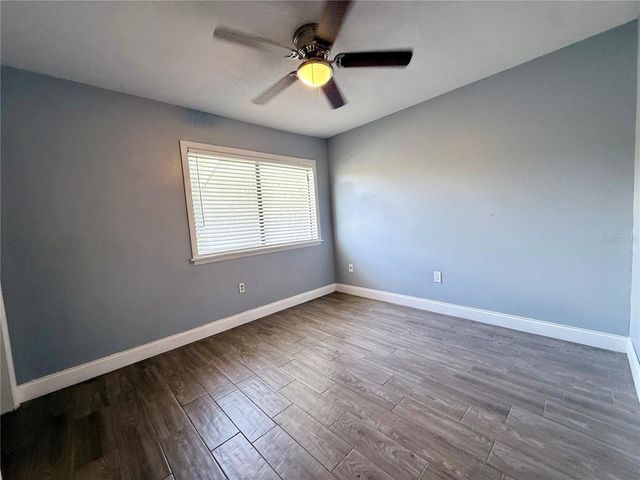 5111 EAGLESMERE DRIVE D10, Orlando, FL 32819