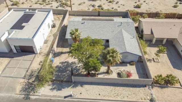 15780 La Vida, Palm Springs, CA 92262