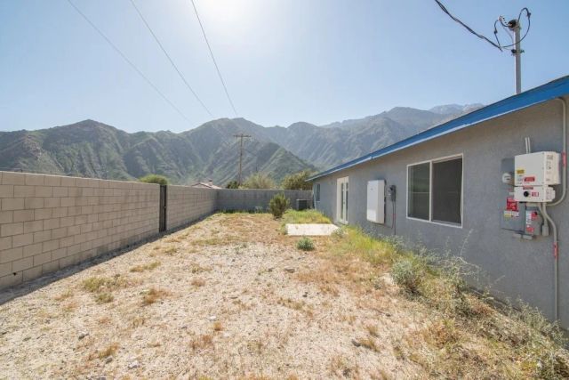 15780 La Vida, Palm Springs, CA 92262
