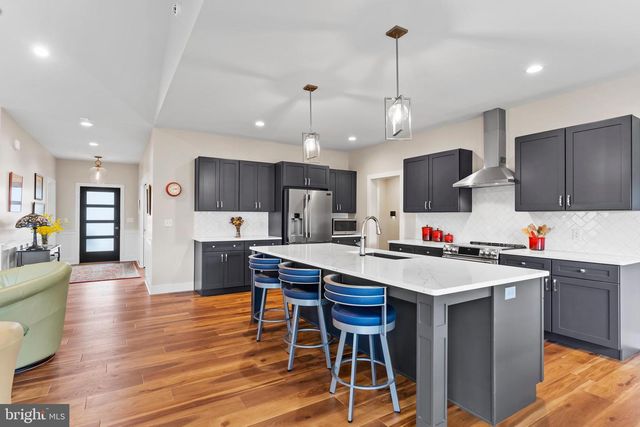 126 SOUTH MOUNTAIN DRIVE, Carlisle, PA 17013