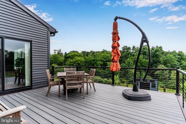 126 SOUTH MOUNTAIN DRIVE, Carlisle, PA 17013