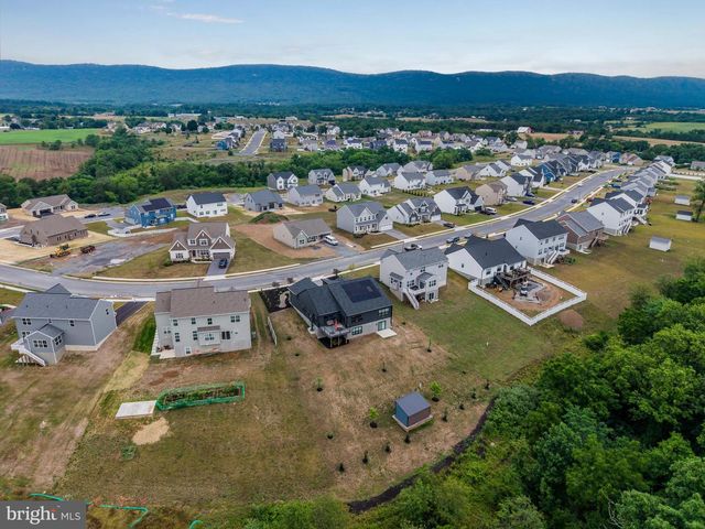 126 SOUTH MOUNTAIN DRIVE, Carlisle, PA 17013