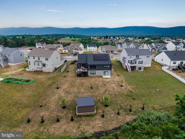 126 SOUTH MOUNTAIN DRIVE, Carlisle, PA 17013