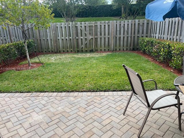 9602 S Town Parc Cir S 9602, Parkland, FL 33076