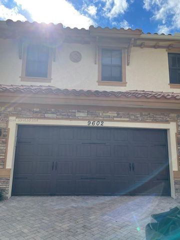 9602 S Town Parc Cir S 9602, Parkland, FL 33076