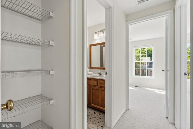 2615 THOMAS YOUNG LN, Herndon, VA 20171