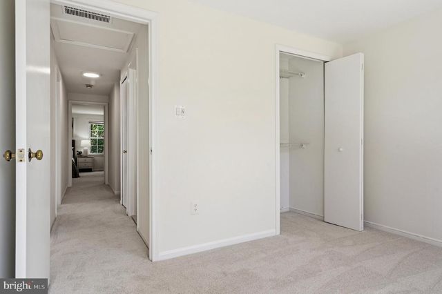 2615 THOMAS YOUNG LN, Herndon, VA 20171