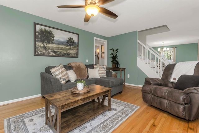16 Cranberry Dr, Holyoke, MA 01040