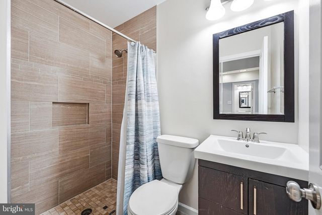 3236 CAMBRIDGE CT, Fairfax, VA 22030