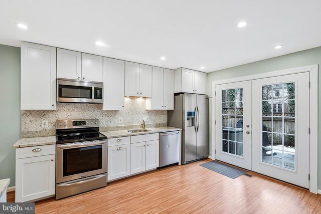 3236 CAMBRIDGE CT, Fairfax, VA 22030