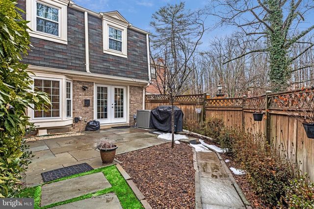 3236 CAMBRIDGE CT, Fairfax, VA 22030