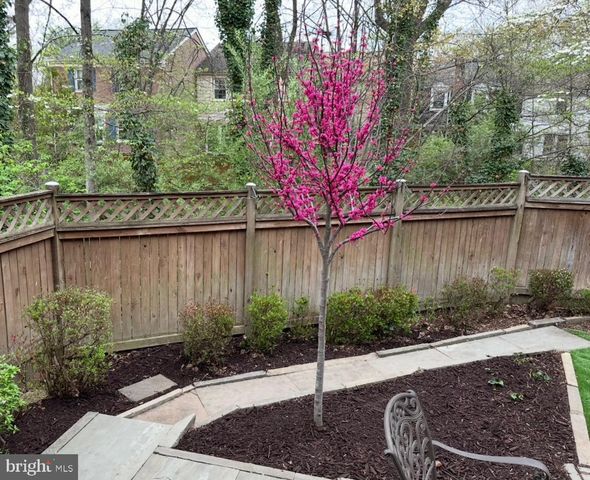 3236 CAMBRIDGE CT, Fairfax, VA 22030