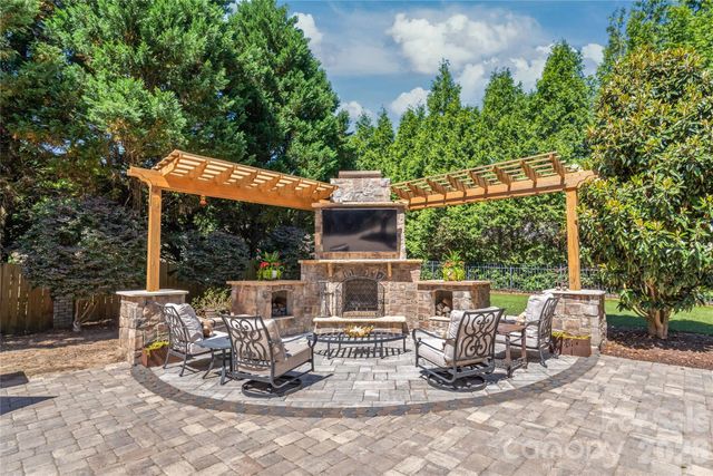 25017 Stonekirk Lane, Fort Mill, SC 29707