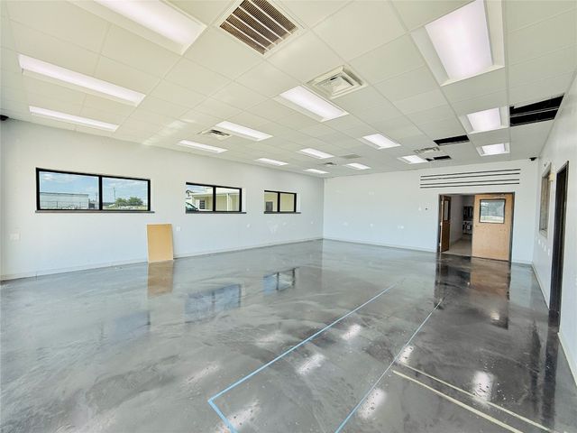1605 E Highway 66 Street, El Reno, OK 73036