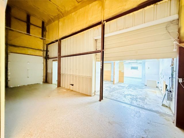 1605 E Highway 66 Street, El Reno, OK 73036
