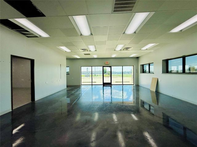 1605 E Highway 66 Street, El Reno, OK 73036