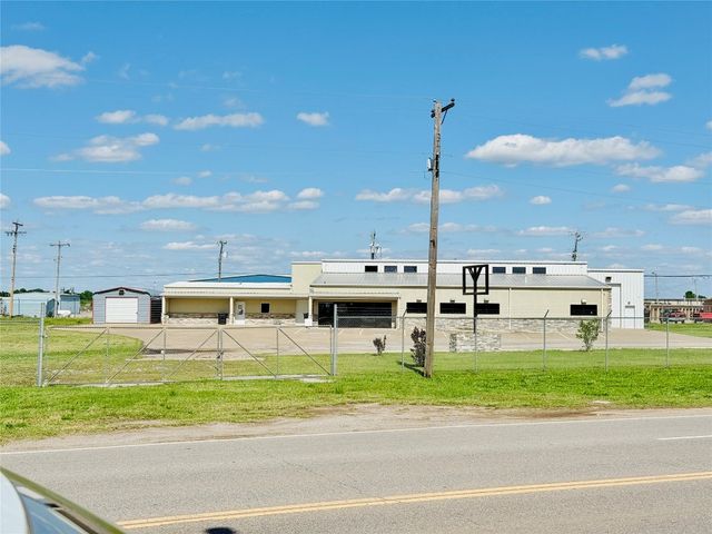 1605 E Highway 66 Street, El Reno, OK 73036