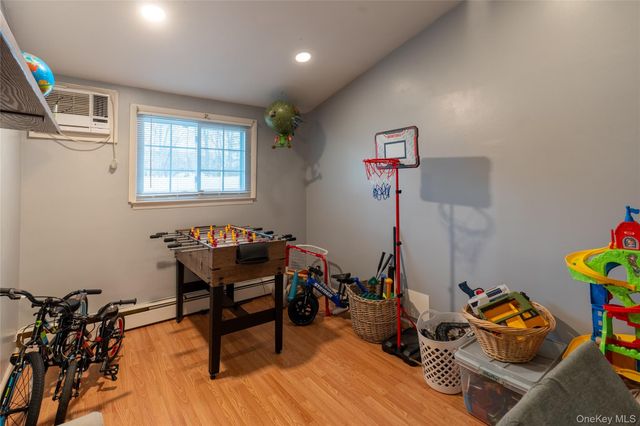 167 8th Avenue, Holtsville, NY 11742