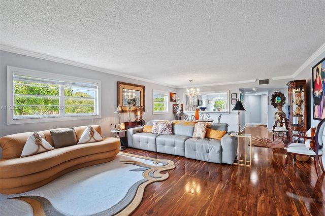 12950 SW 4th Ct 312H, Pembroke Pines, FL 33027