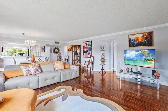 12950 SW 4th Ct 312H, Pembroke Pines, FL 33027