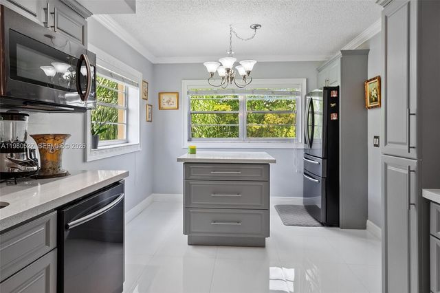 12950 SW 4th Ct 312H, Pembroke Pines, FL 33027