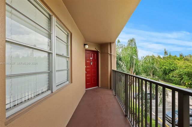 12950 SW 4th Ct 312H, Pembroke Pines, FL 33027