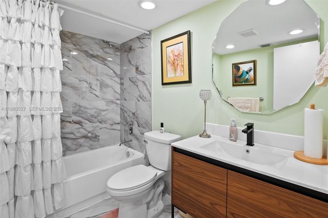 12950 SW 4th Ct 312H, Pembroke Pines, FL 33027