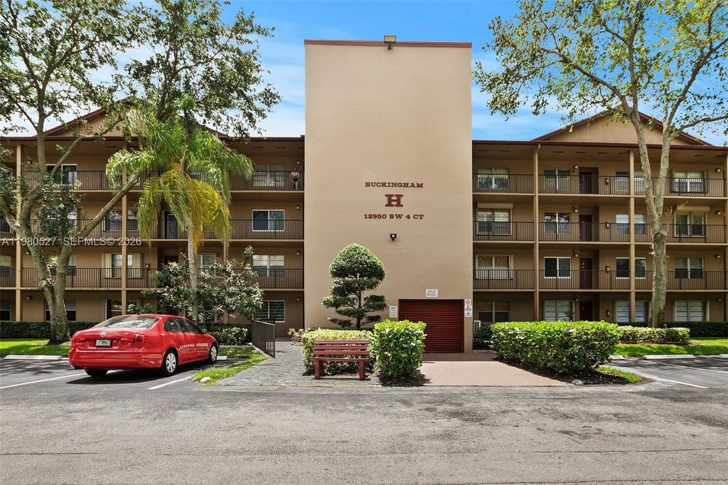 12950 SW 4th Ct 312H, Pembroke Pines, FL 33027
