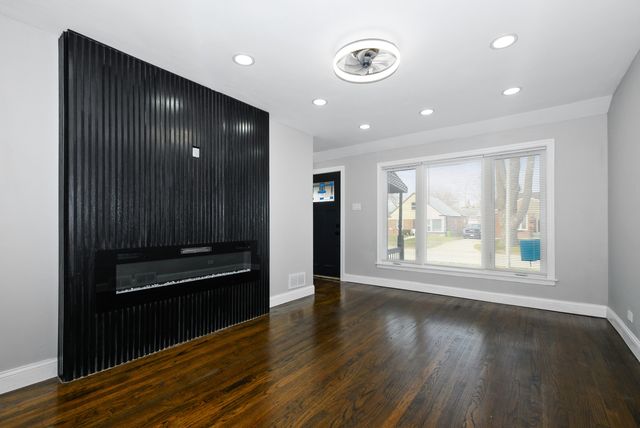 505 47th Avenue, Bellwood, IL 60104