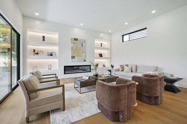 6534 Corbin Street, Houston, TX 77055